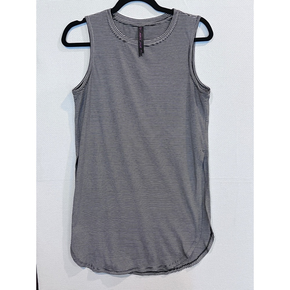 Betsey Johnson Performance Striped‎ Sleeveless longline Tank Top Athletic